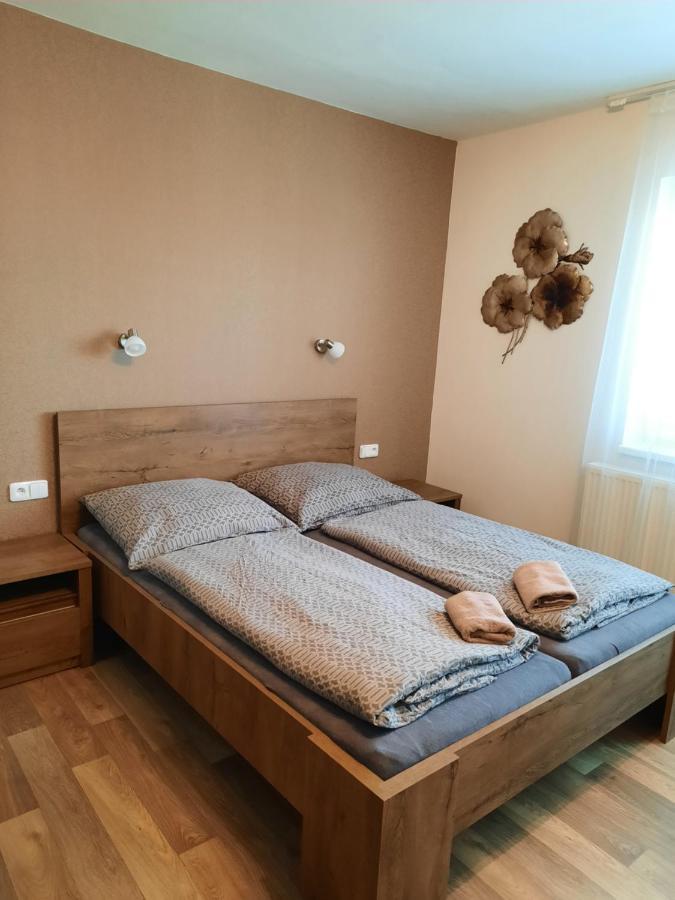 Milovice  Apartmany Moravia מראה חיצוני תמונה