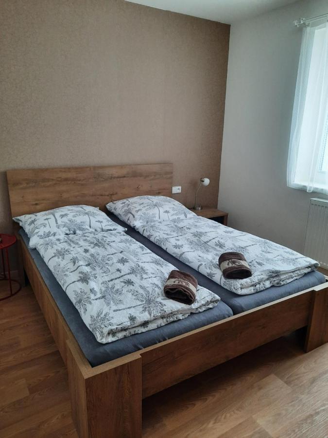 Milovice  Apartmany Moravia מראה חיצוני תמונה