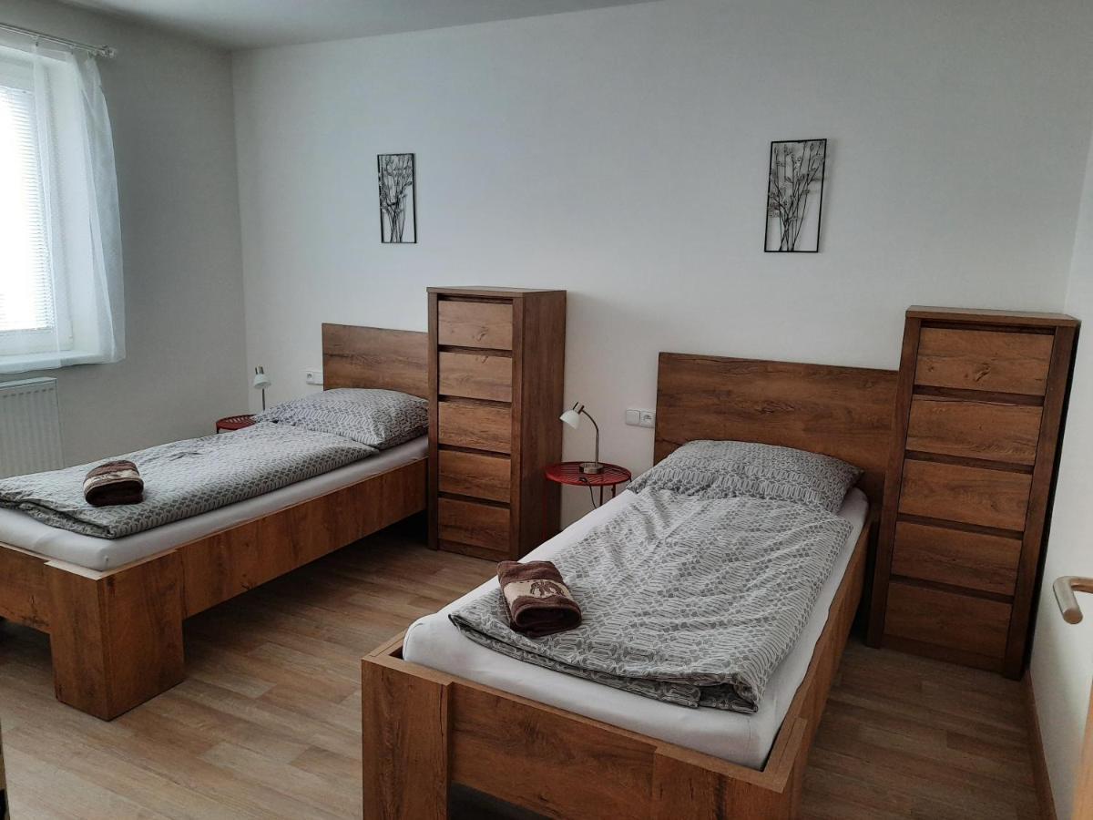 Milovice  Apartmany Moravia מראה חיצוני תמונה