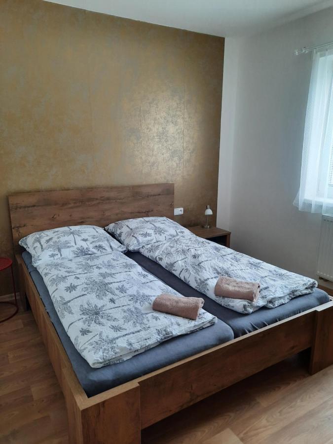 Milovice  Apartmany Moravia מראה חיצוני תמונה