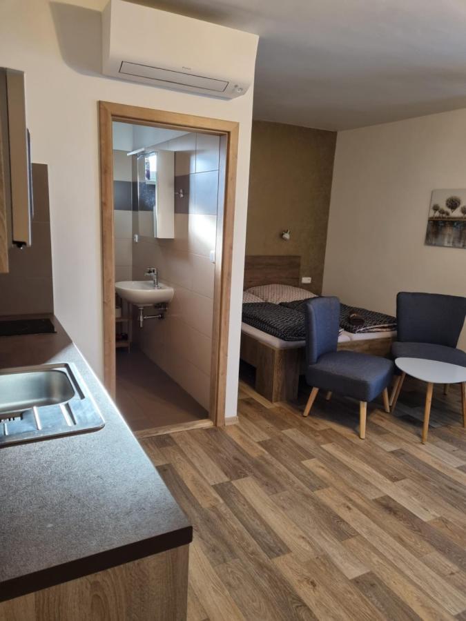 Milovice  Apartmany Moravia מראה חיצוני תמונה