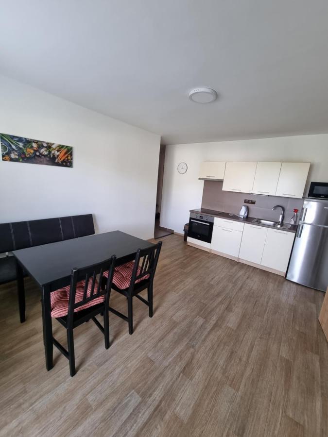 Milovice  Apartmany Moravia מראה חיצוני תמונה